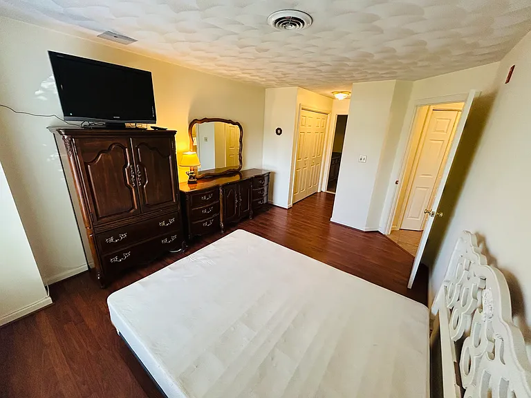1800 Douglas Ave #101 — Photo 19