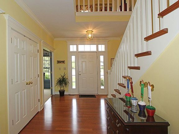 3rd image of 6403 Heartland Ct