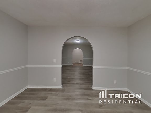 5th image of 5876 Sissy Ln