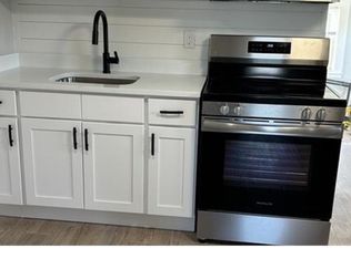 153 Samoset Ave APT 4, Hull, MA 02045
