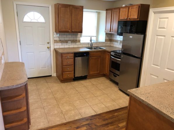 6 Woodmont Rd