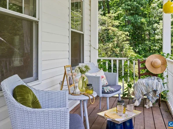 8158 Pat Dennis Rd, Scottsville, VA 24590