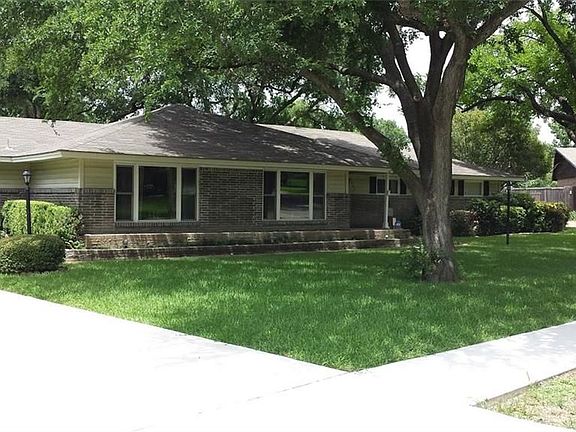 2nd image of 3661 Coral Gables Dr
