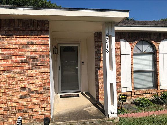 3rd image of 10018 Ironwood Ln