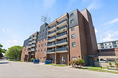 11886 Tecumseh Rd E Photo 1