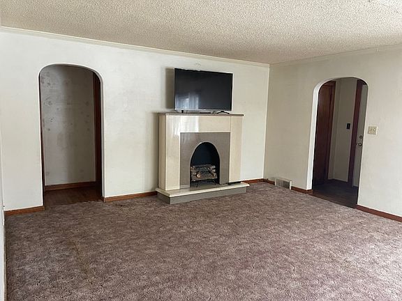 5th image of 203 N McKinley St