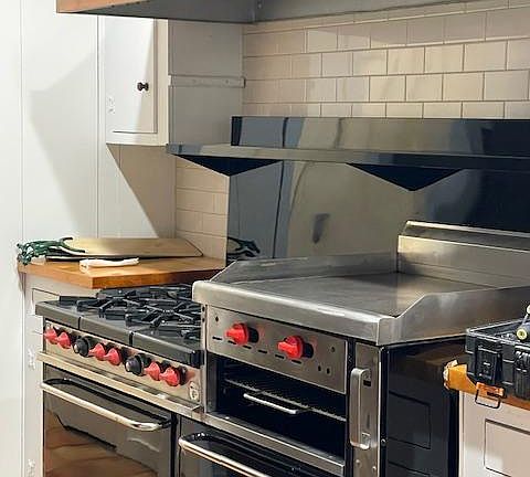 Love cooking on this commercial Franklin stove!