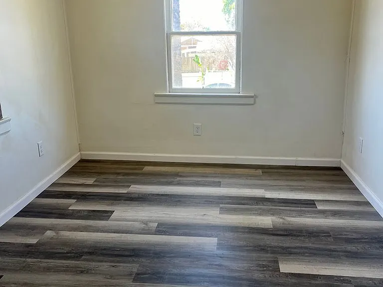 615 Central Ave — Photo 3