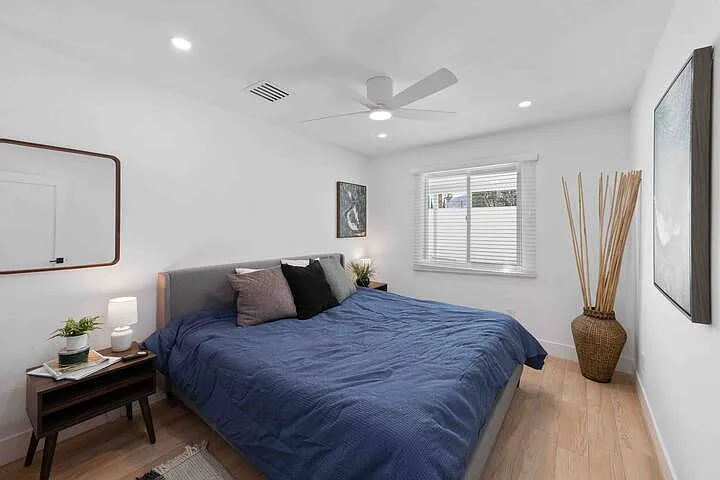 54510 Avenida Madero #1 — Photo 9