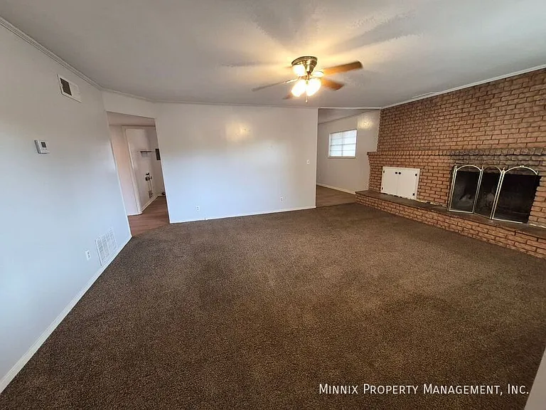 4226 SW 2nd Ave #6 — Photo 3