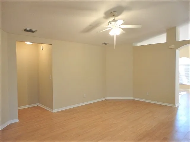 1212 Dragon Head Dr — Photo 17