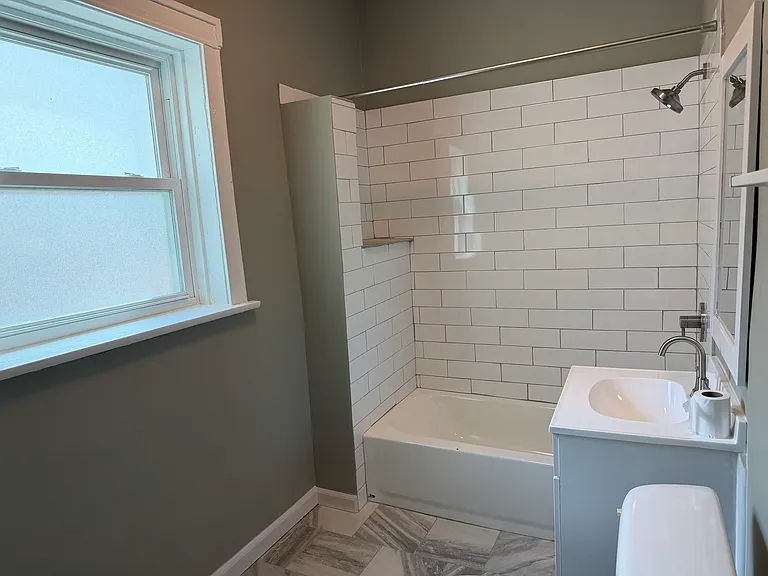 7304 S Emerald Ave #1R — Photo 12