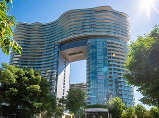 87 Nelson St #785, Vancouver, BC V6Z 0E7