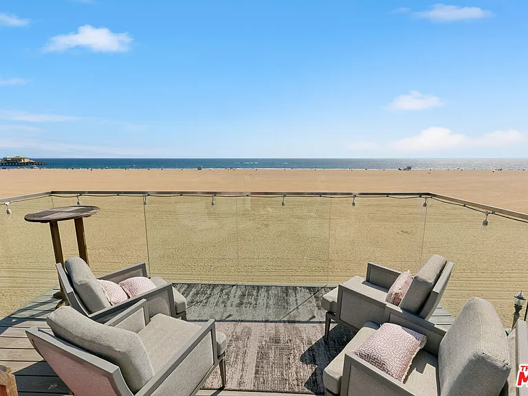 1341 Palisades Beach Rd — Photo 62