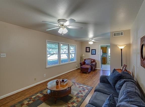 4th image of 2316 Materhorn Dr