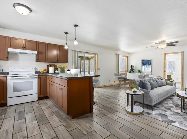 10288 Town Hall St, Brainerd, MN 56401