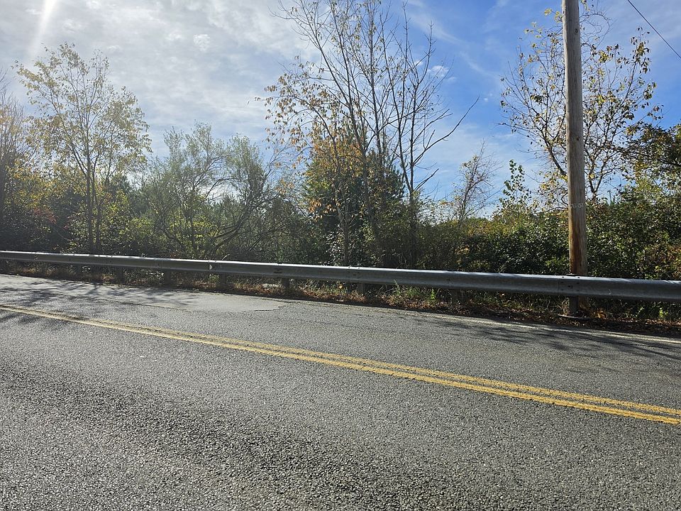 1st image of 3D Dresser Hill Rd