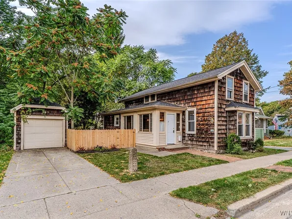 66 Evans St, Williamsville, NY 14221