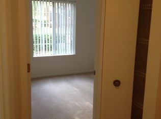 2724 N Buffalo Grove Rd APT 306, Arlington Heights, IL 60004