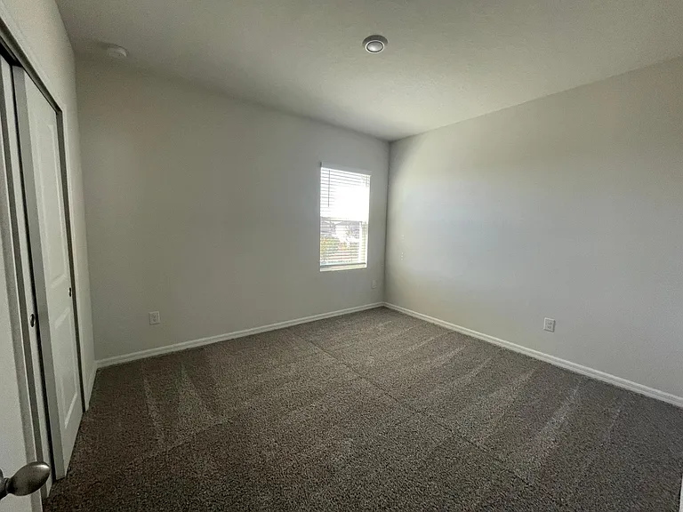 33898 Floating Heart Ct — Photo 11