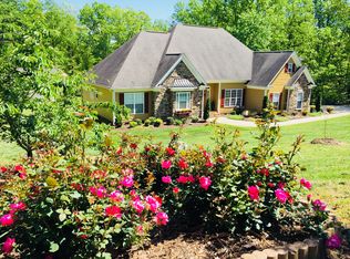 3105 Oak Ridge Cir, Lincolnton, NC 28092