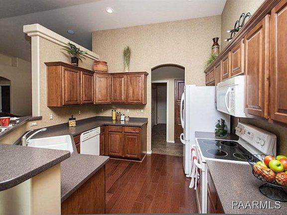 4th image of 6740 E Sandhurst Dr