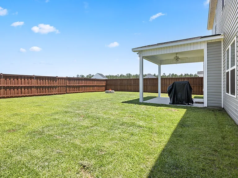1818 Olde Towne Pointe Blvd — Photo 9