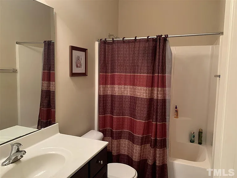 241 Sweet Violet Dr — Photo 22