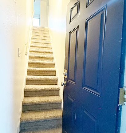 4th image of 644 Pleasant Ave #2