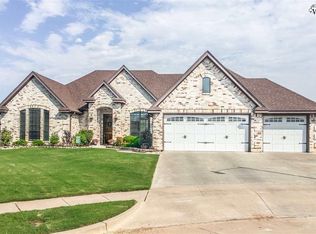 6 Sun Stone Ct, Wichita Falls, TX 76310