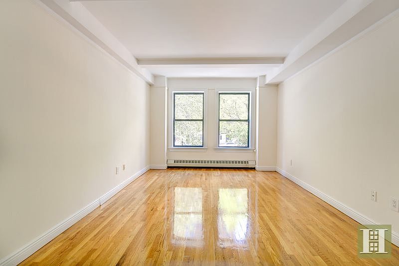 1st image of 17 Park Ave APT 802