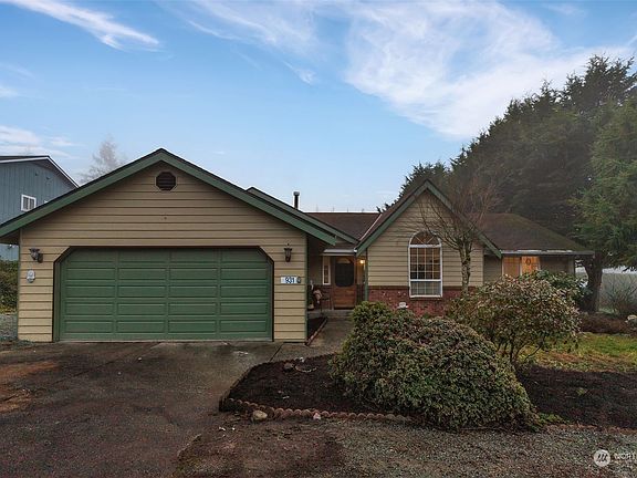 2nd image of 931 Alderwood Lane