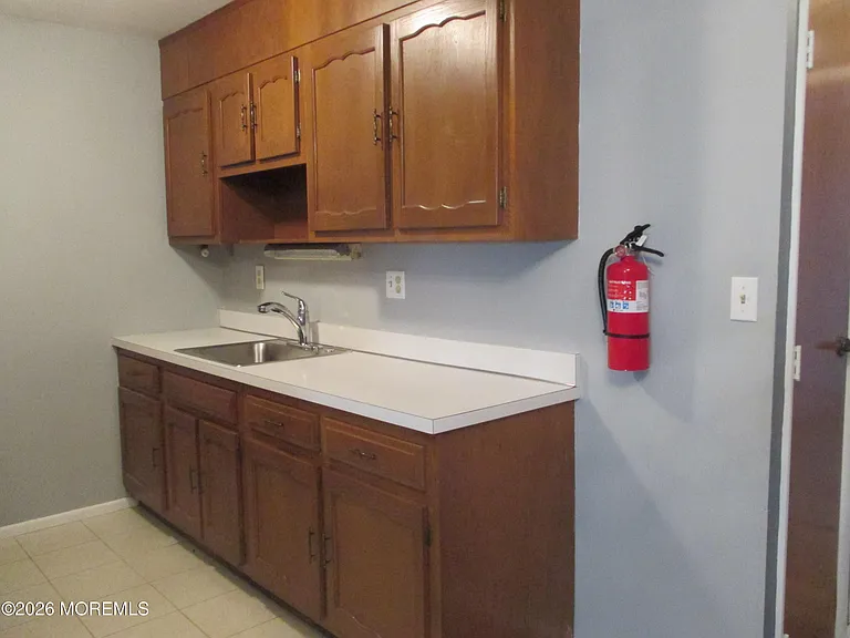 841B Inverness Ct — Photo 11