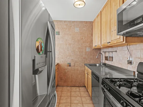 7004 Blvd East image 11 of 32