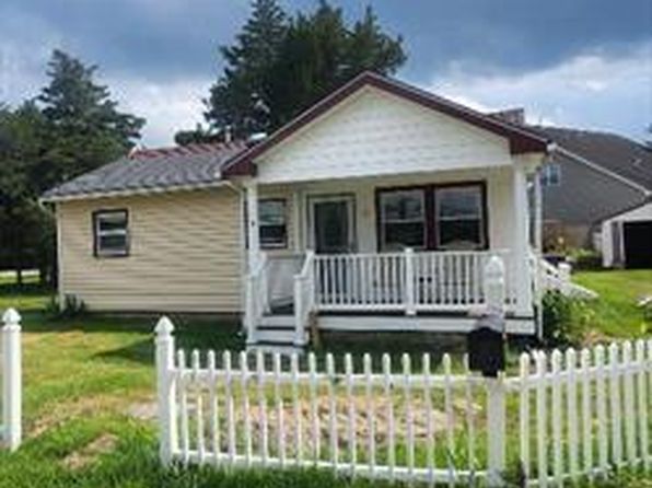 5 Holden St