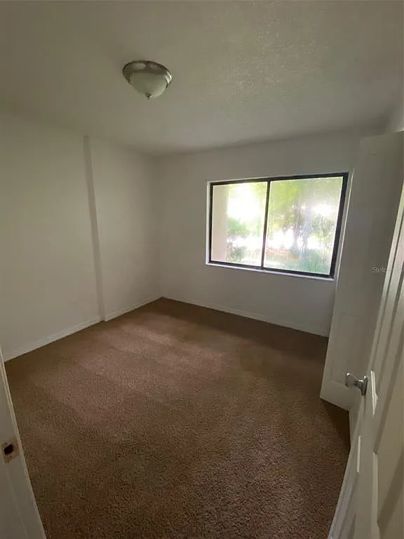 3 bed, 2.0 bath, 1466 sqft, $2,195 — Photo 4