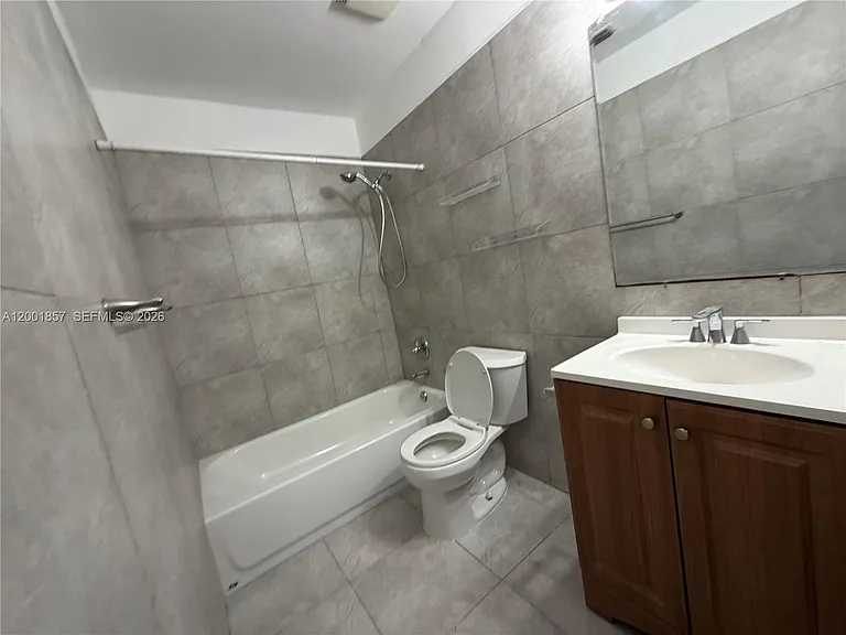 6316 Lincoln St #6316 — Photo 17