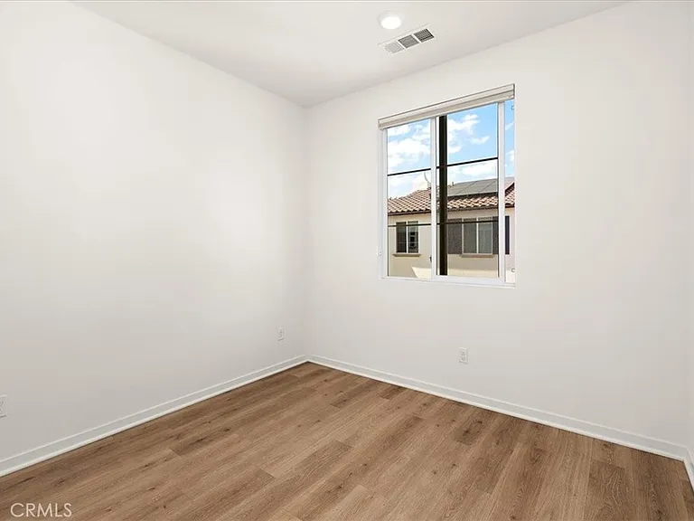 3667 Elm Ave — Photo 16