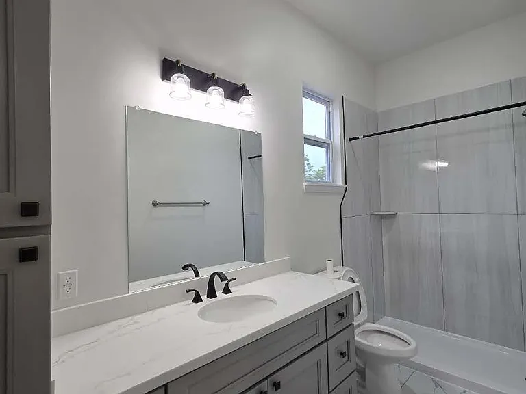 Downstair bathroom