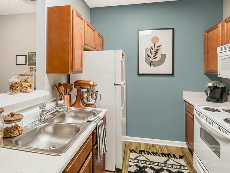 801 Grentton Pl — Photo 2