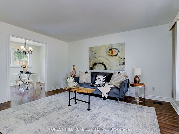 4th image of 5 Pennywood Rd