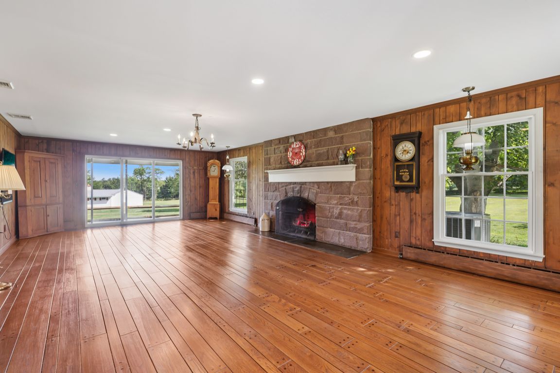 next background image