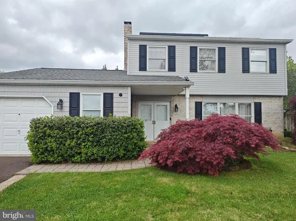 1549 Barnswallow Dr, Bensalem, PA 19020