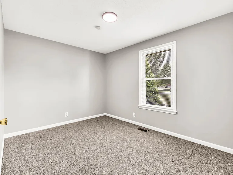 3104 Spring Creek Ct — Photo 15