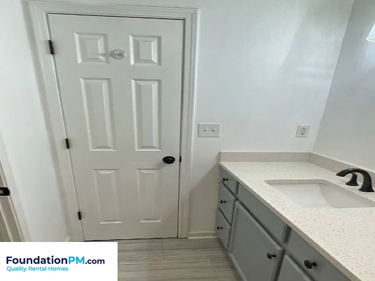 486 High Point Ter — Photo 11