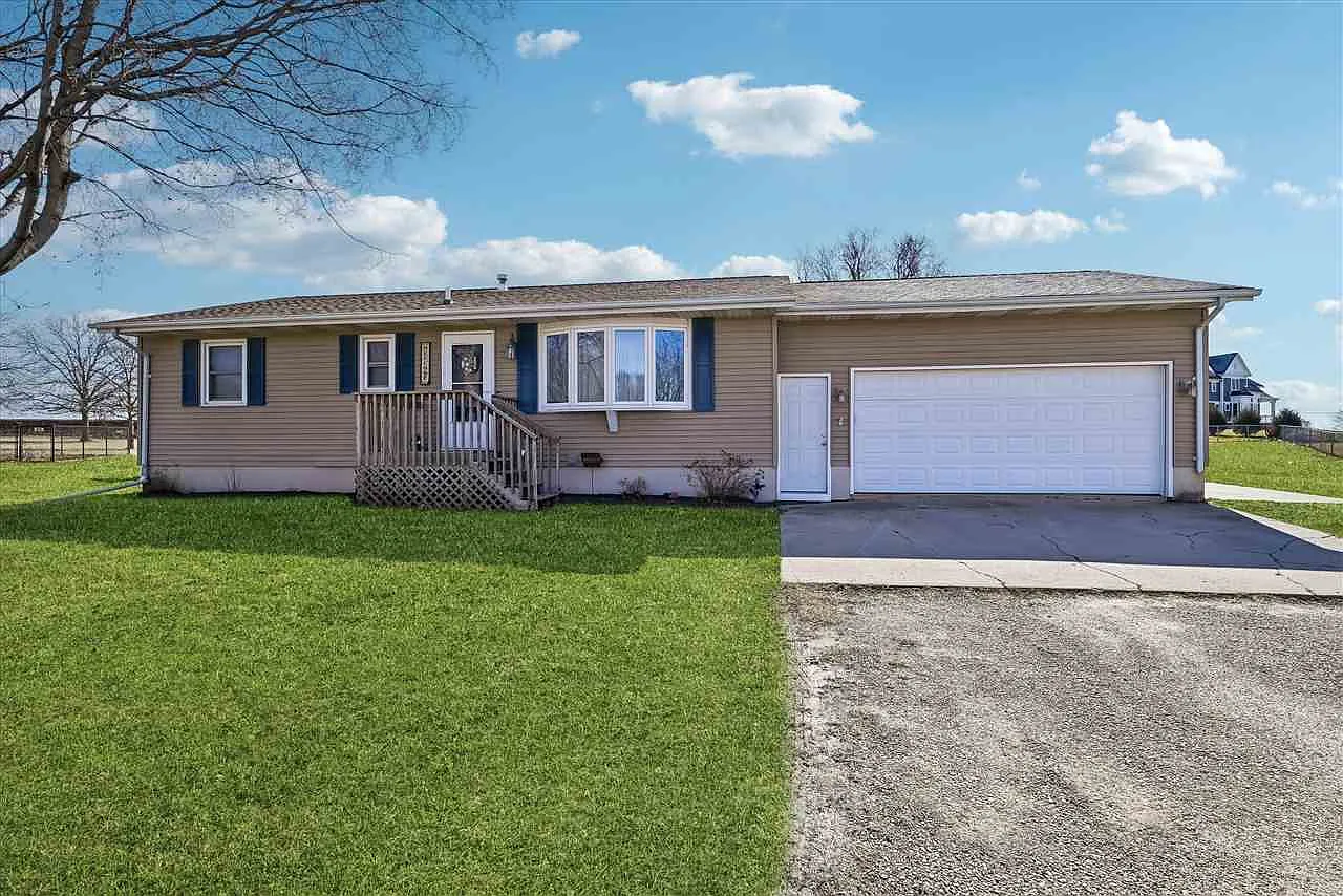 910 Karens Ct photo 1