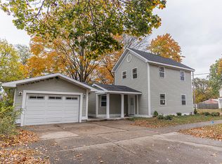 2253 Moon St, Muskegon, MI 49441