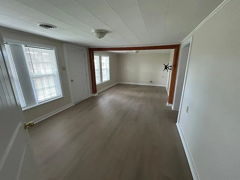 7895 Sallie Ave — Photo 6