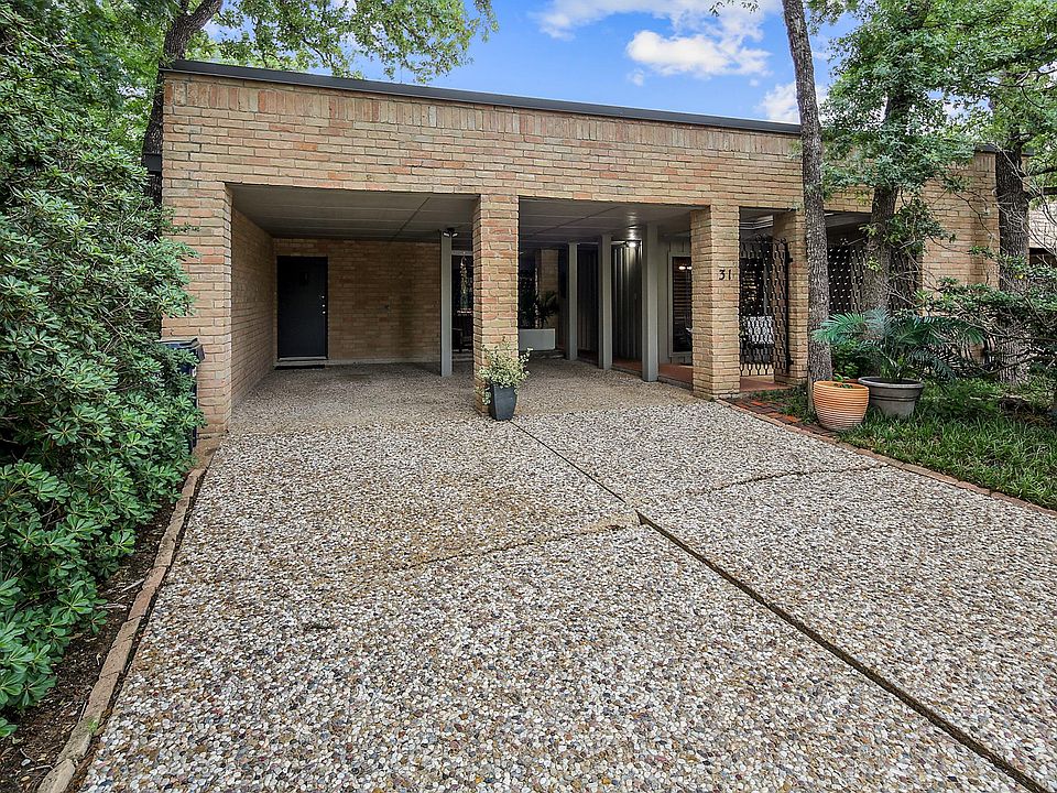 1st image of 31 Forest Dr