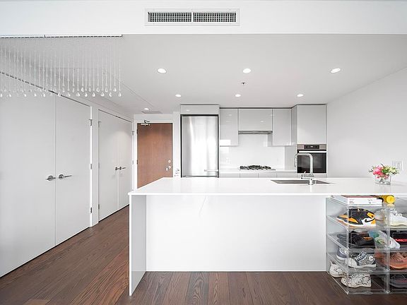 3rd image of 5788 Gilbert Rd #1207